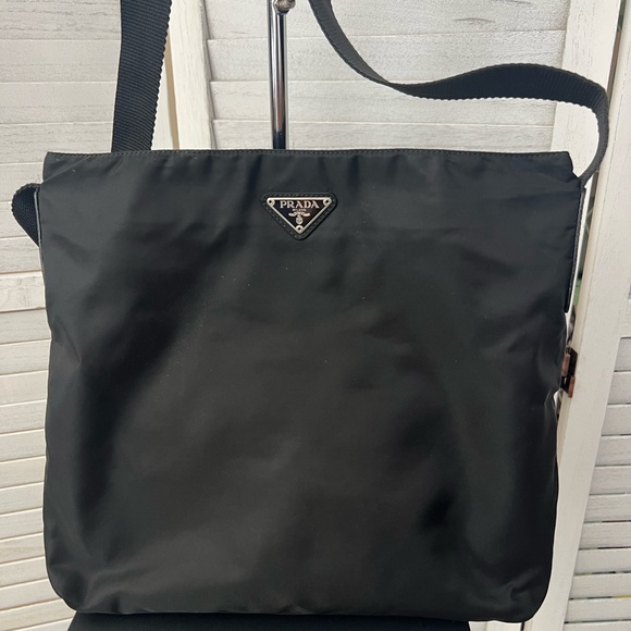 PRADA BLACK VELA SHOULDER BAG - Picture 1 of 10